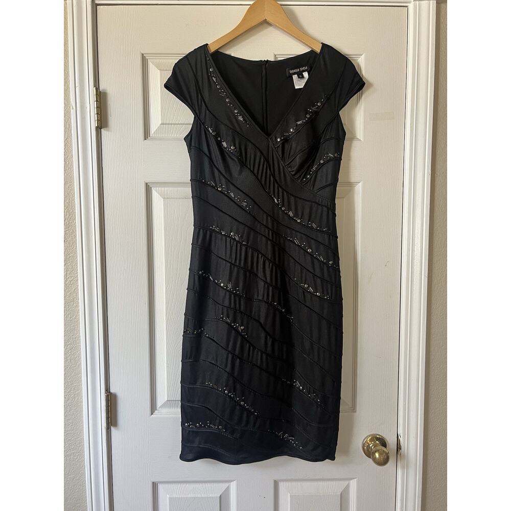 NWOT Tadashi Shoji Beautiful Beaded Embellished Cocktail Bodycon Dress Med Black